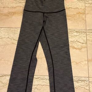Stylish Gray Leggings with Black Trim